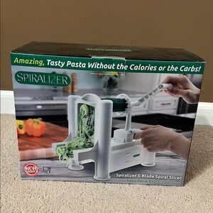 5-Blade Spiral Slicer - White